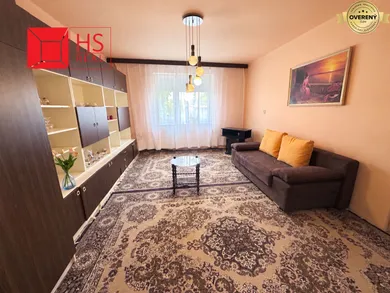 Na prenájom 3-izbový dom, 92 m², Nové Zámky, Poľná