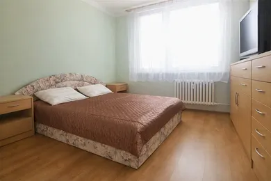 Na predaj 3-izbový byt, 82 m², Hlohovec, Vinohradská