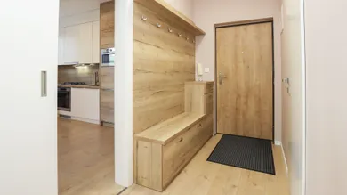 Na predaj 3-izbový byt, 87 m², Bratislava-Záhorská Bystrica