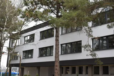 Komerčné priestory na prenájom, Nitra · €1 950