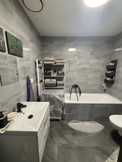 Na predaj dom, 325 m², Dunajský Klátov