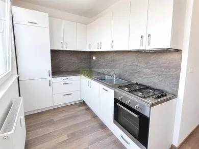 Byty na prenájom 1-izbový, Bratislava-Vrakuňa · €680