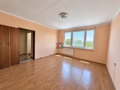 Na predaj 1-izbový byt, 36 m², Bratislava-Petržalka, Beňadická
