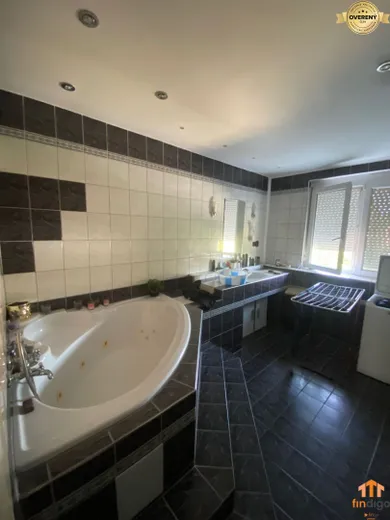 Na prenájom 2-izbový byt, 52 m², Šaľa, Hlavná