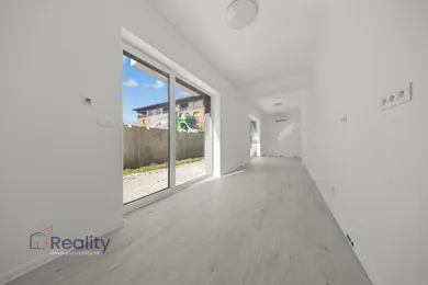 Na predaj 3-izbový byt, 122 m², Rovinka, Rovná