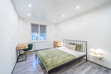 Na prenájom 2-izbový byt, 50 m², Michalovce, Masarykova