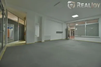 Na prenájom komerčné, 59 m², Topoľčany