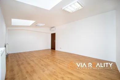 Na prenájom komerčné v Bratislava-Petržalka · €975 · Čiastočná rekonštrukcia