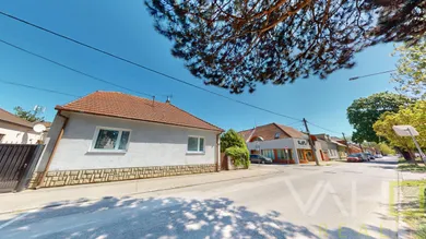 Domy na sprzedaż, 4-pokojowe, Trnava · €249 000