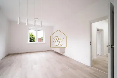 Na predaj 3-izbový byt, 83 m², Nitra, Štúrova