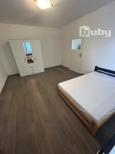 Na predaj 2-izbový byt, 60 m², Považská Bystrica, Mierová