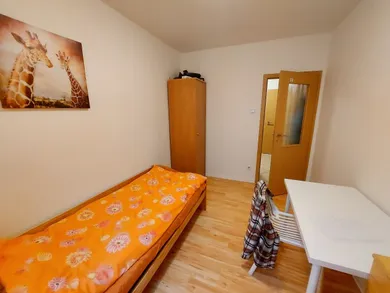 Na prenájom 2-izbový byt, 50 m², Bratislava-Staré Mesto, Žilinská