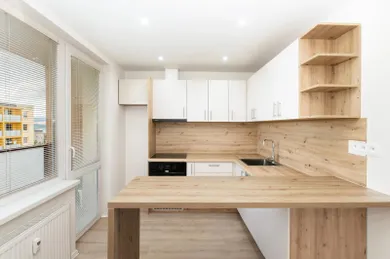 Na predaj 2-izbový byt, 53 m², Spišská Nová Ves, Levočská