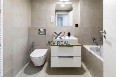 Na prenájom 2-izbový byt, 58 m², Poprad, Dlhé Hony