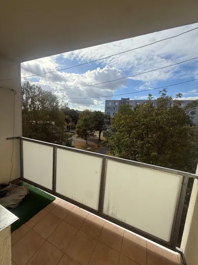Na predaj 3-izbový byt, 70 m², Michalovce, Štefánikova
