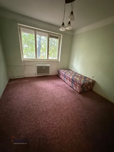 Na predaj 3-izbový byt, 80 m², Dunajská Streda