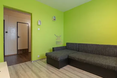 Na predaj 3-izbový byt, 68 m², Vrbové, 6. apríla