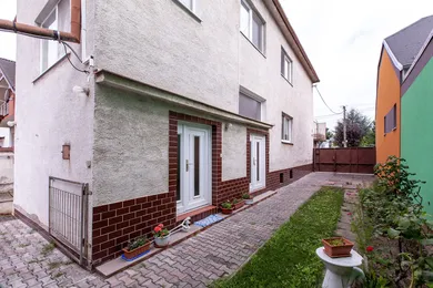 Na predaj dom, 200 m², Stupava, Dlhá