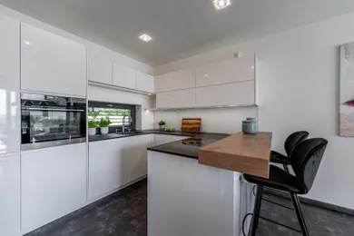 Na predaj dom, 170 m², Malá Ida, Prvosienková