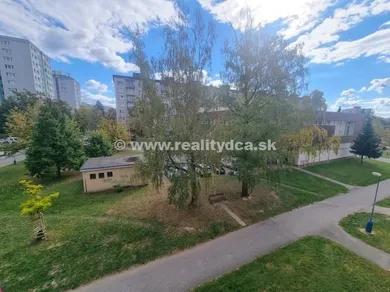 Na prenájom 1-izbový byt, 34 m², Dubnica nad Váhom, Centrum I.