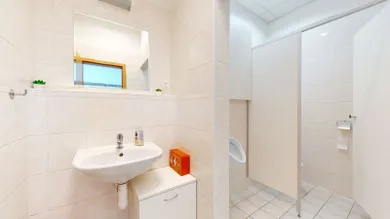 Na predaj komerčné, 82 m², Bratislava-Karlova Ves