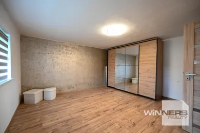 Na predaj 5-izbový dom, 160 m², Horné Otrokovce