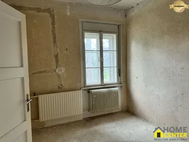 Na predaj 5-izbový byt, 135 m², Komárno, Ul. pohraničná