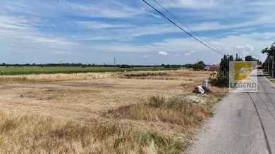 Na predaj pozemok, Nesvady, Gaštanový rad