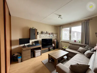 Na prenájom 2-izbový byt, 49 m², Rimavská Sobota, J. Bodona