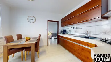 Na predaj 3-izbový byt, 76 m², Nitra