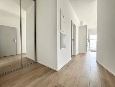 Na prenájom 2-izbový byt, 52 m², Bratislava-Podunajské Biskupice