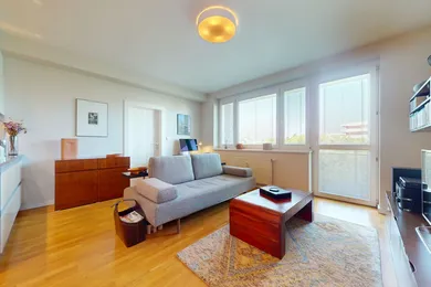 Na predaj 2-izbový byt, 71 m², Bratislava-Nové Mesto, Klenová
