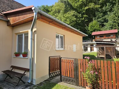 Na predaj dom, 160 m², Bzenica