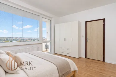 Na prenájom 2-izbový byt, 46 m², Bratislava-Petržalka, Strečnianska