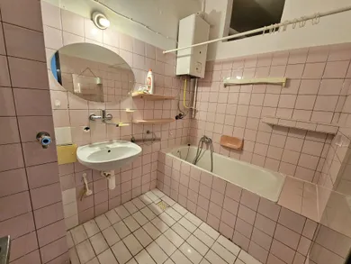 Na predaj 3-izbový byt, 56 m², Bratislava-Staré Mesto, Francisciho