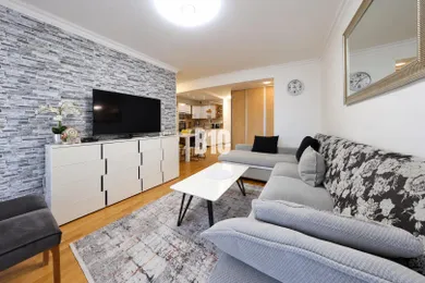 Byty na predaj 4-izbový, Bratislava-Petržalka · €449 900