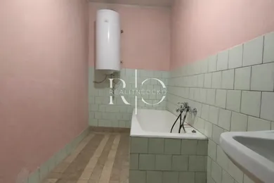 Na predaj dom, 125 m², Štiavnické Bane, -