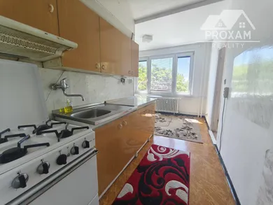 Na predaj 3-izbový byt, 84 m², Lučenec, Námestie republiky