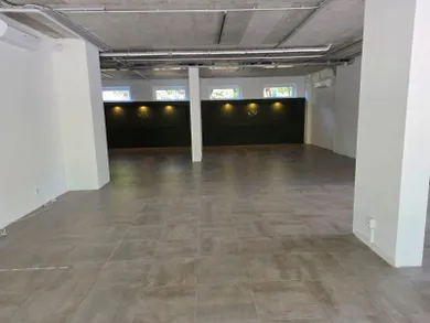 Na prenájom komerčné, 24 m², Bratislava-Ružinov, Tomášikova