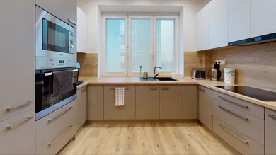 Квартиры на продажу, 3-комнатные, Košice-Sever · €241 200