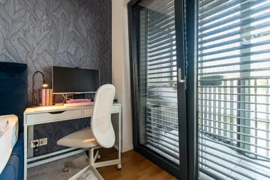 Na prenájom 2-izbový byt, 43 m², Bratislava-Nové Mesto, Račianska