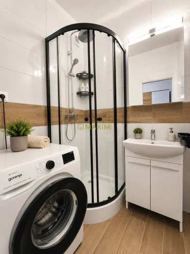 Na prenájom 1-izbový byt, 31 m², Bratislava-Dúbravka, Landauova