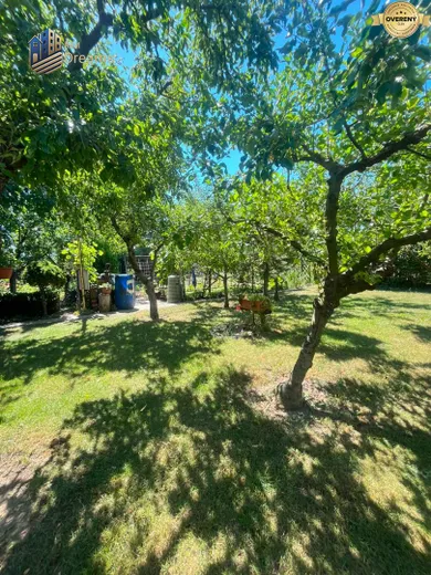 Na predaj pozemok, 377 m², Šaľa