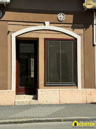 Коммерческие помещения в аренду, Komárno · €390