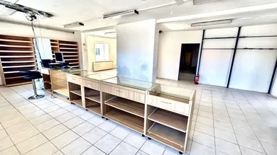 Na predaj objekt, 160 m², Zvolenská Slatina, Slov.nár.povstania