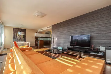 Byty na prenájom 4-izbový, Bratislava-Karlova Ves · €2 500