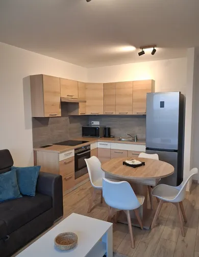 Mieszkania na wynajem, 2-pokojowe, Trnava · €750