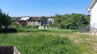Na predaj pozemok, Radošina, Družstevná