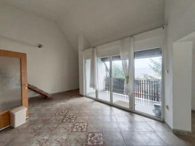 Na predaj 10-izbový dom, 250 m², Bratislava-Karlova Ves, Šaštínska