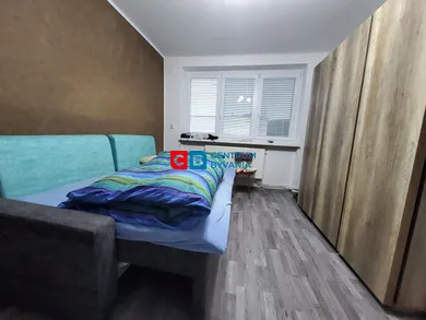 Na predaj 3-izbový byt, 73 m², Nemšová, Trenčianská